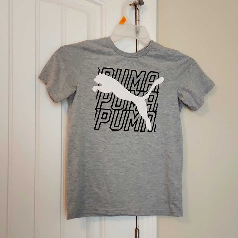 Boys Medium 10-12 Gray PUMA T-Shirt
